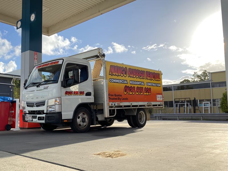 The Mango Rubbish Removal truck